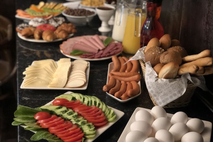 Breakfast/Coffee Service 16 of 23