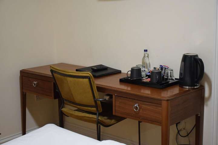 Room 18 of 34