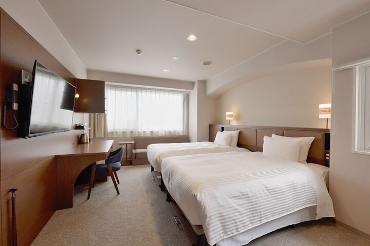 Room 16 of 154