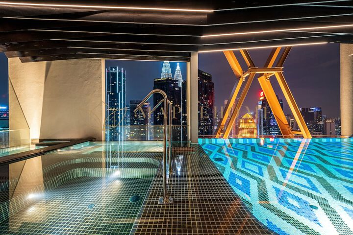 Pool 72 of 100
