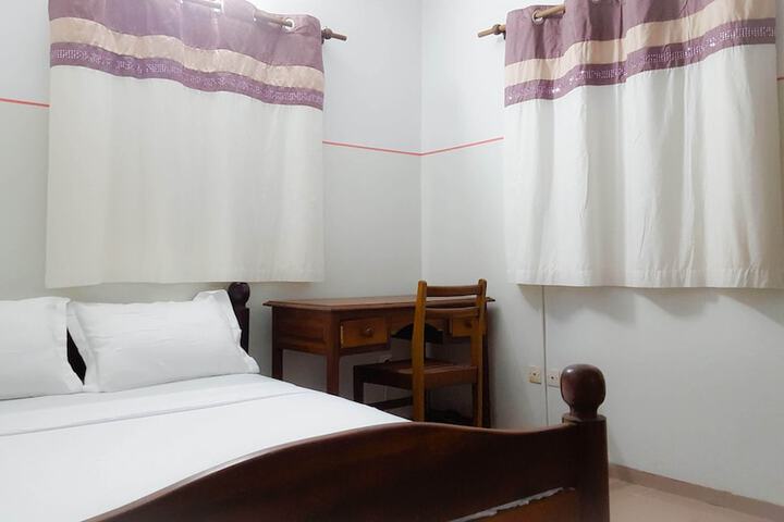 Room 9 of 25
