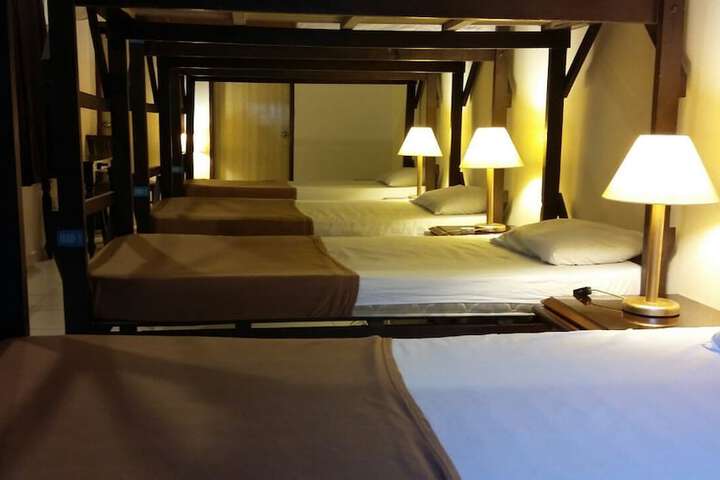 Room 9 of 34
