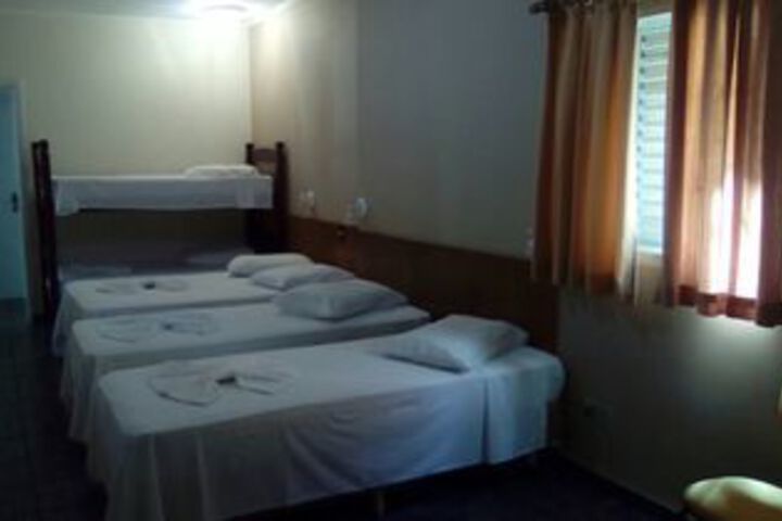 Room 12 of 34