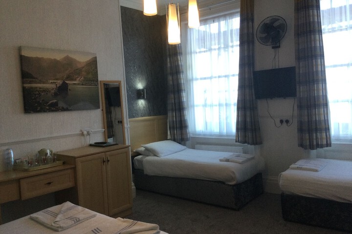 Room 95 of 170