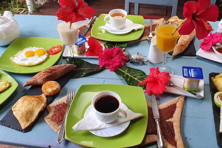 Breakfast/Coffee Service 148 of 208