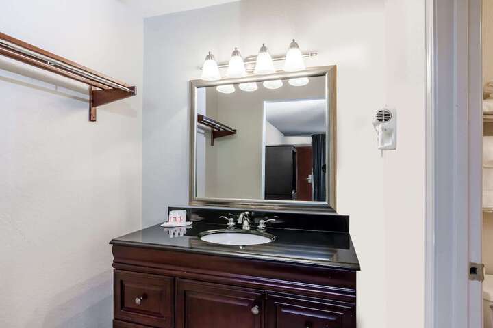 Room 29 of 52