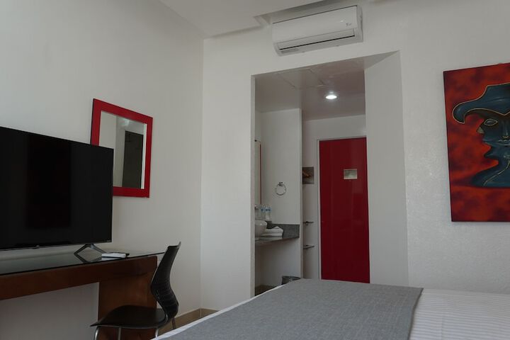 Room 11 of 46