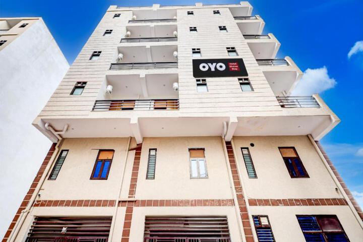 Hotel O Divine Stay