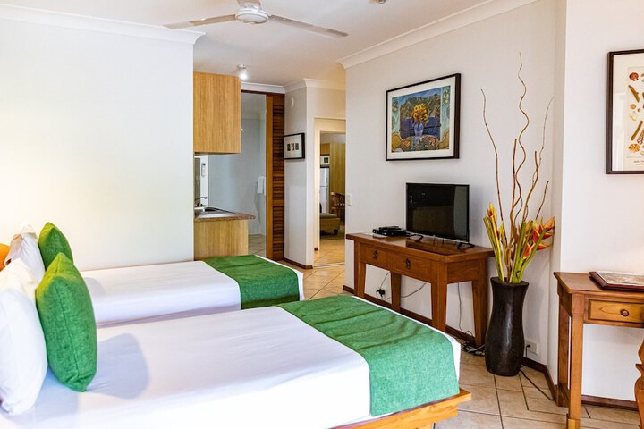 Room 21 of 142