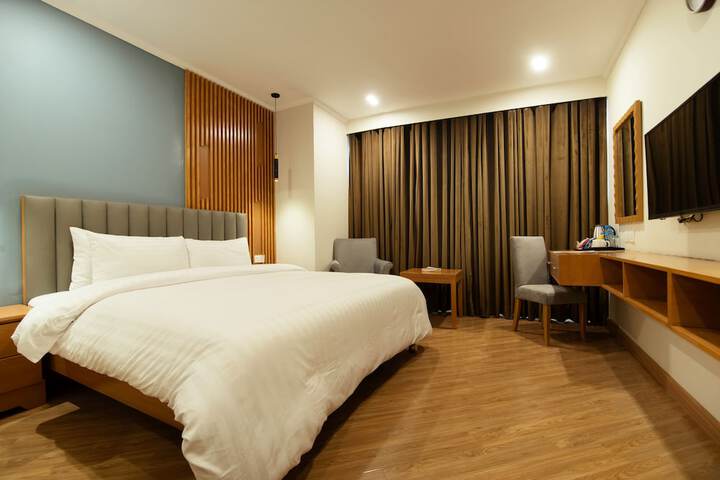 Room 4 of 24