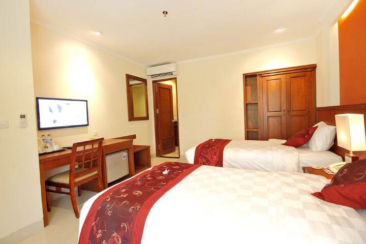 Room 8 of 47
