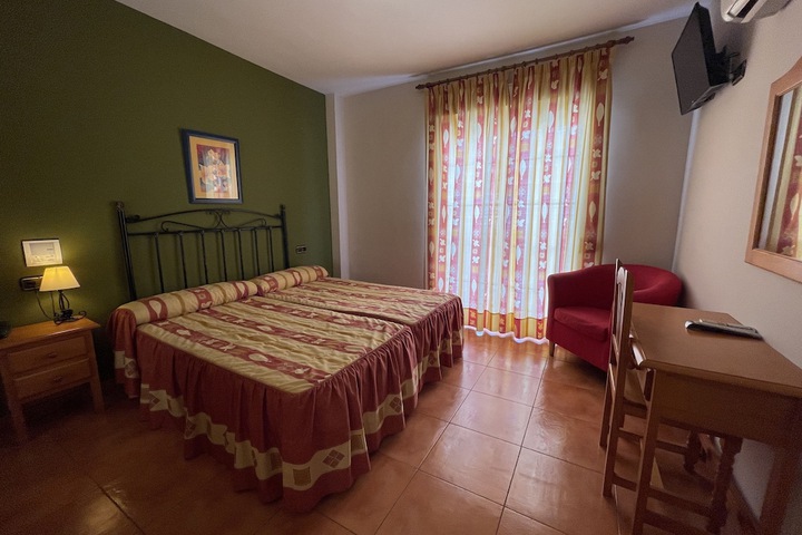 Room 6 of 46