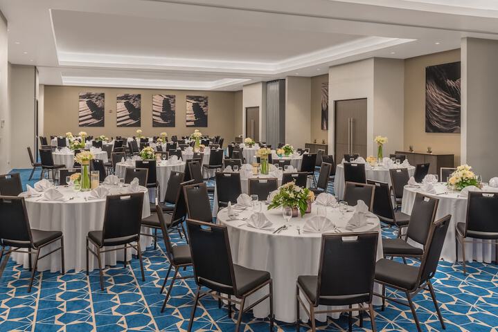 Banquet hall