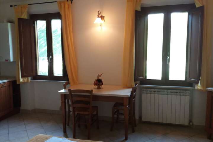 Room 10 of 84