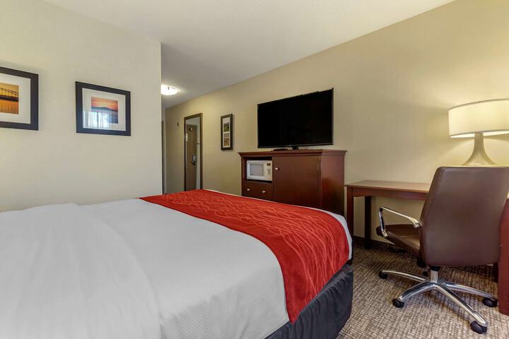 Room 10 of 38
