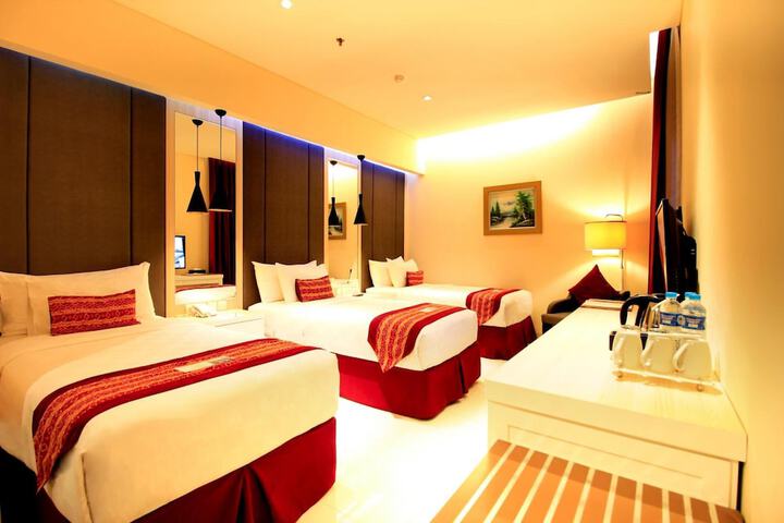 Room 15 of 48