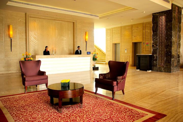Hotel Lobby