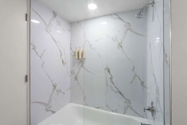 Bathroom shower
