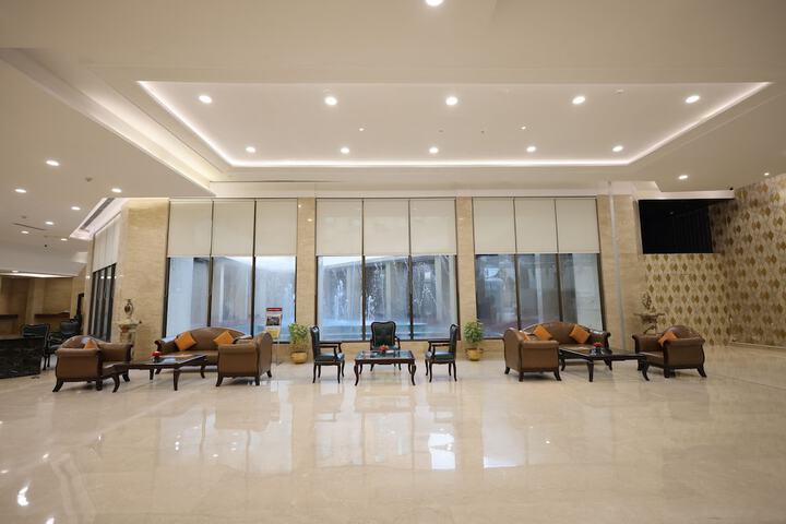 Guest Lobby