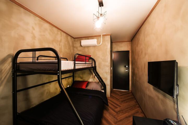 Suite Room