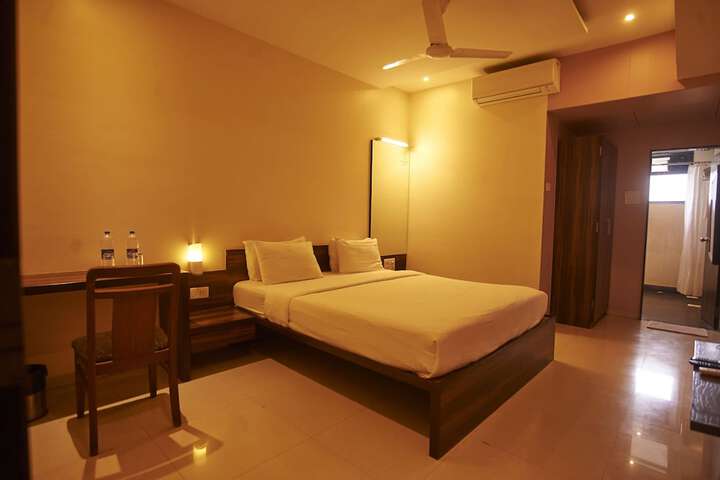 Room 39 of 58