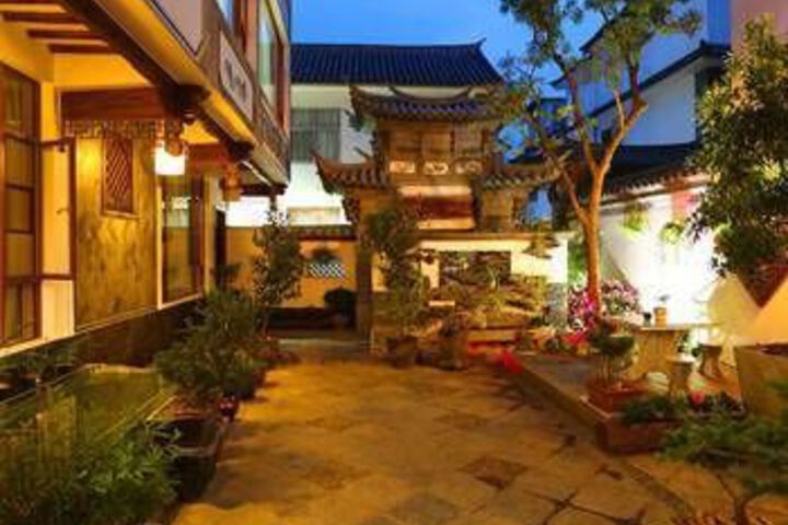 Dali Qianbaidu Inn