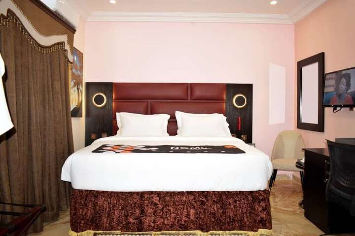 Room 3 of 13