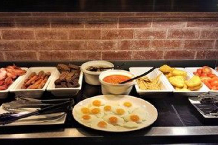 Breakfast/Coffee Service 5 of 60