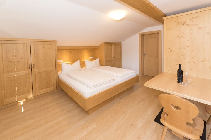 Room 4 of 57