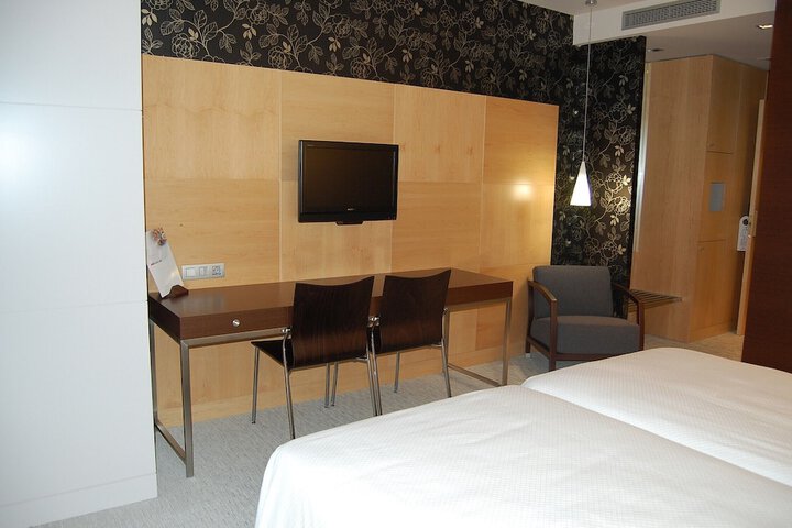 Room 19 of 50
