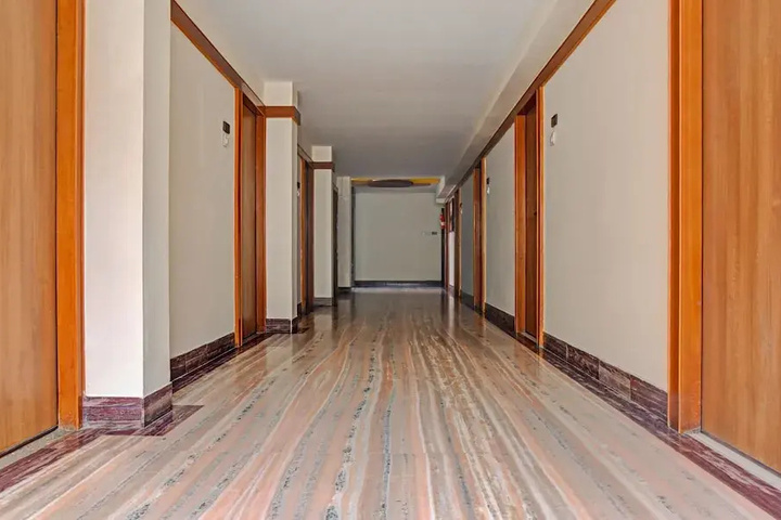 Room 14 of 17