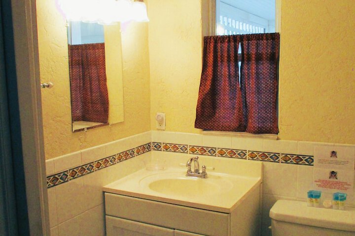 Room 93 of 124