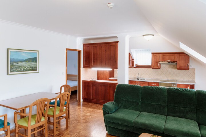 Room 16 of 39
