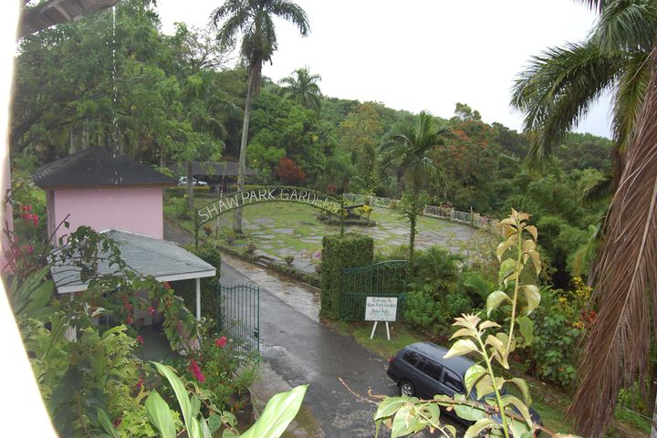 Property Grounds 14 of 15