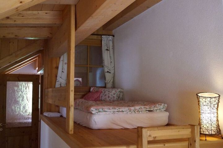 Room 9 of 65