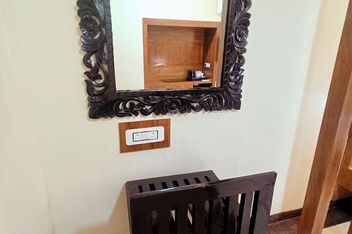 Room 42 of 71