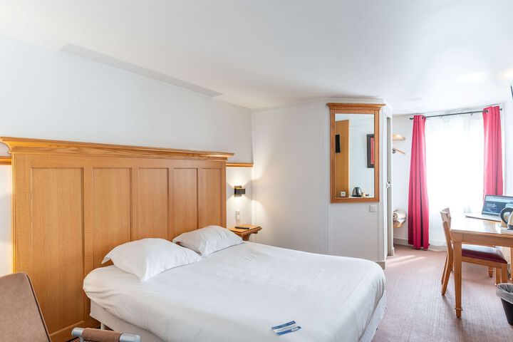 Room 28 of 95