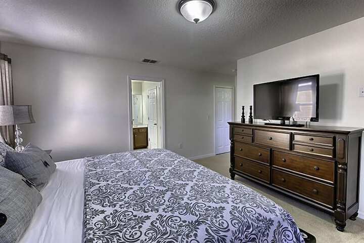 Room 108 of 221
