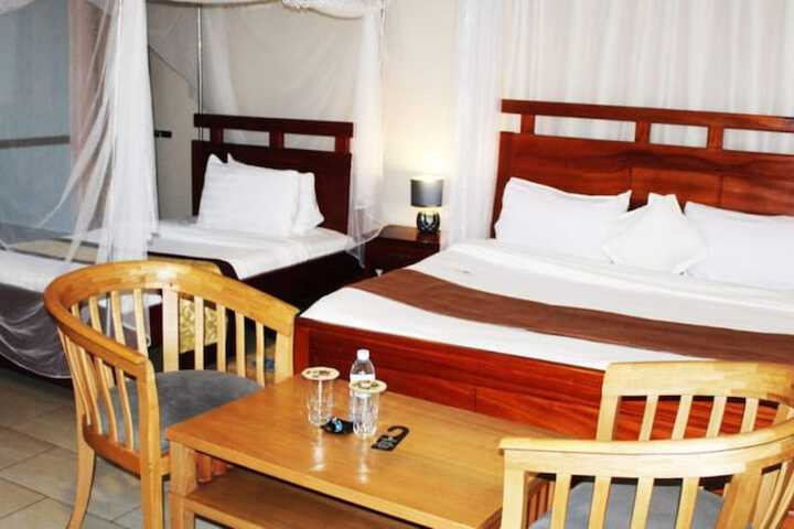 Room 42 of 114