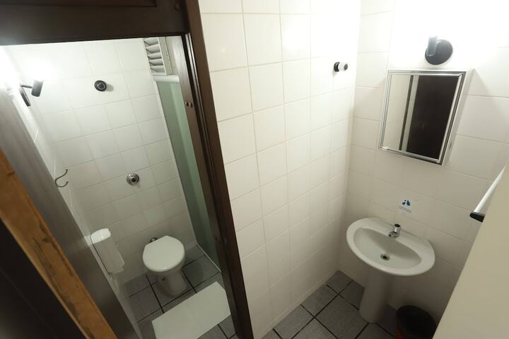 Room 10 of 52