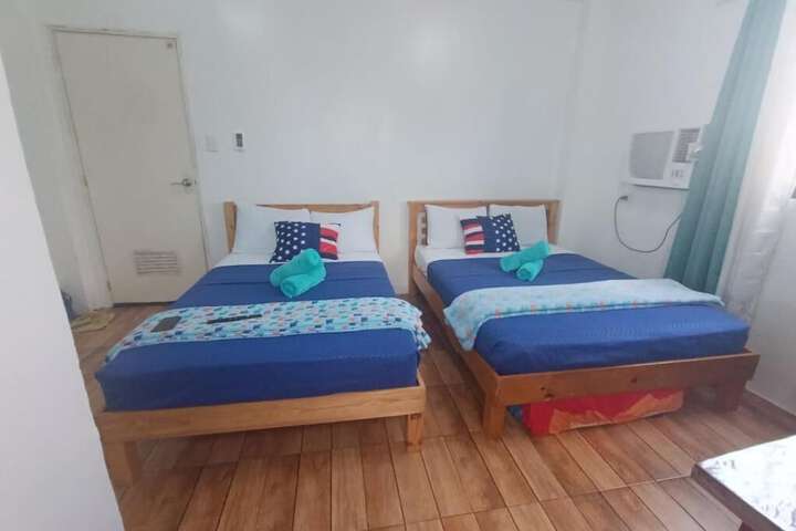 Room 8 of 35