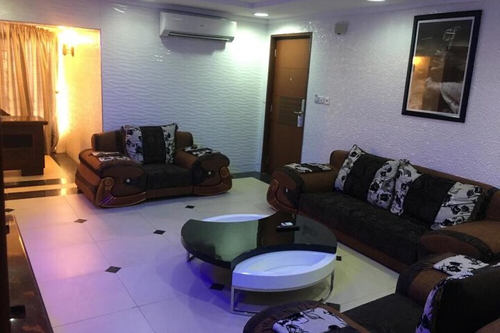 Room 16 of 22
