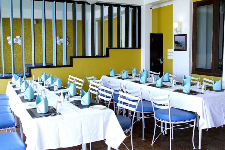 Dining 15 of 26