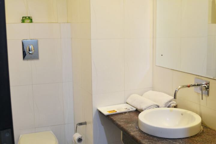 Clean Restrooms