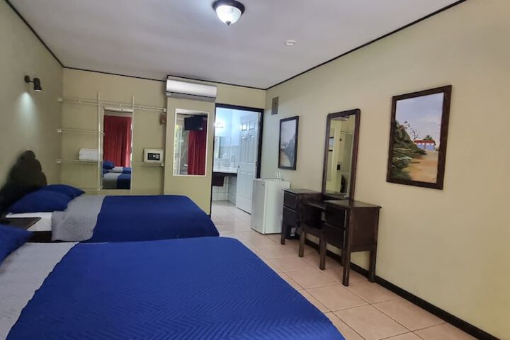 Room 18 of 91