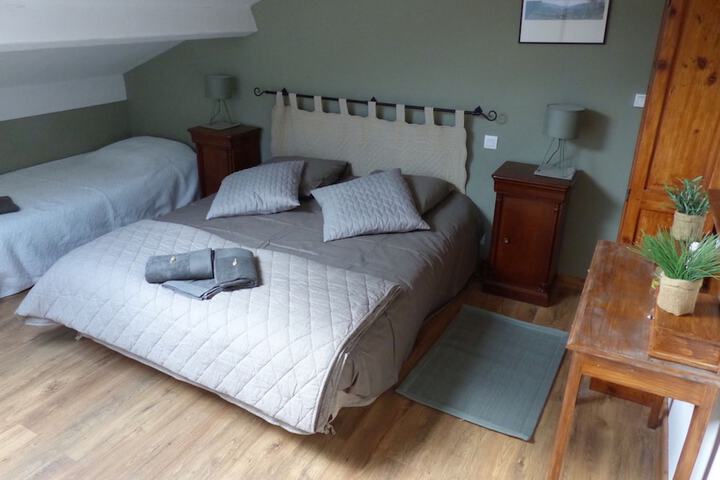 Room 10 of 23