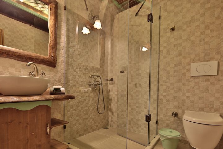 Room 25 of 52