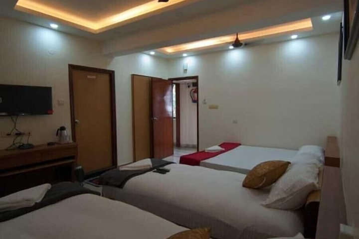 Room 17 of 36