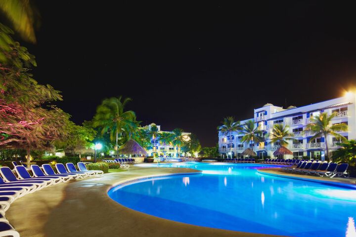 Pool 32 of 107
