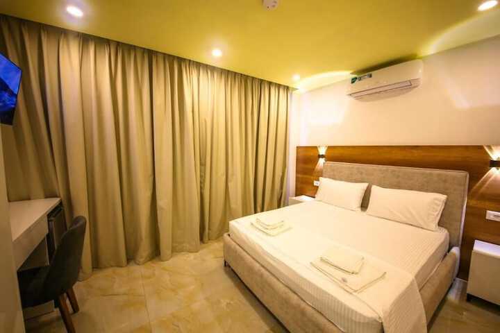 Room 30 of 70